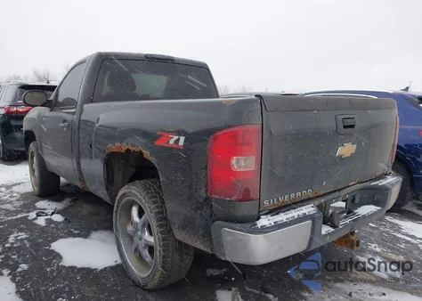 2008 Chevrolet Silverado 1500 Lt1 z USA, uszkodzony, nr VIN 1GCEC14J98Z194217